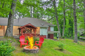 Rustic Linville Falls Cottage with Fire Pit!